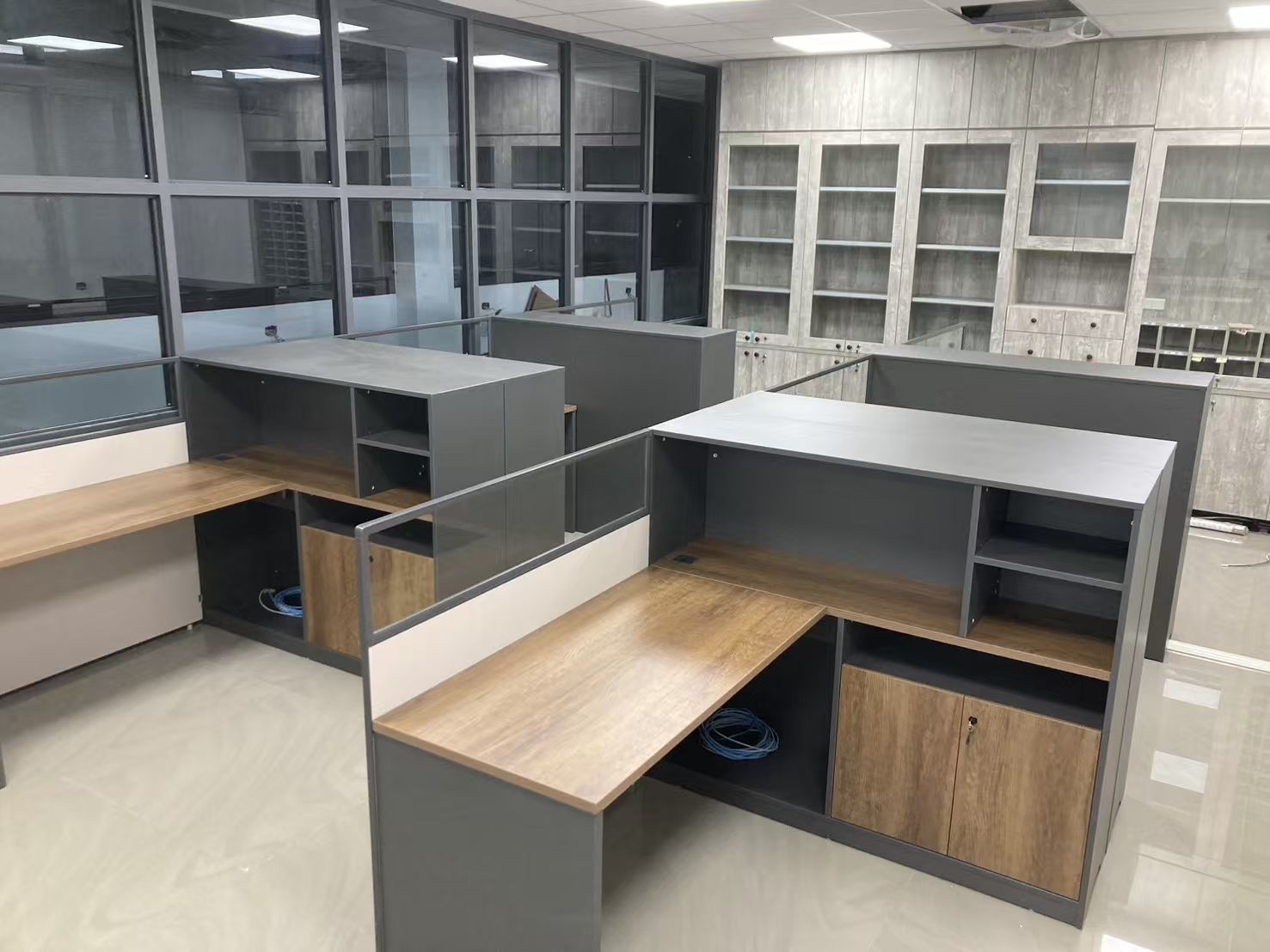 Blog perusahaan terbaru tentang Ucapkan selamat tinggal pada tambal sulam dan bentuk kembali tatanan kantor dengan 